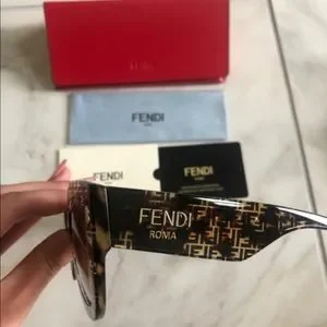 Fendi | Accessories | New Show Stopper Fendi Sunglasses  display picture 3